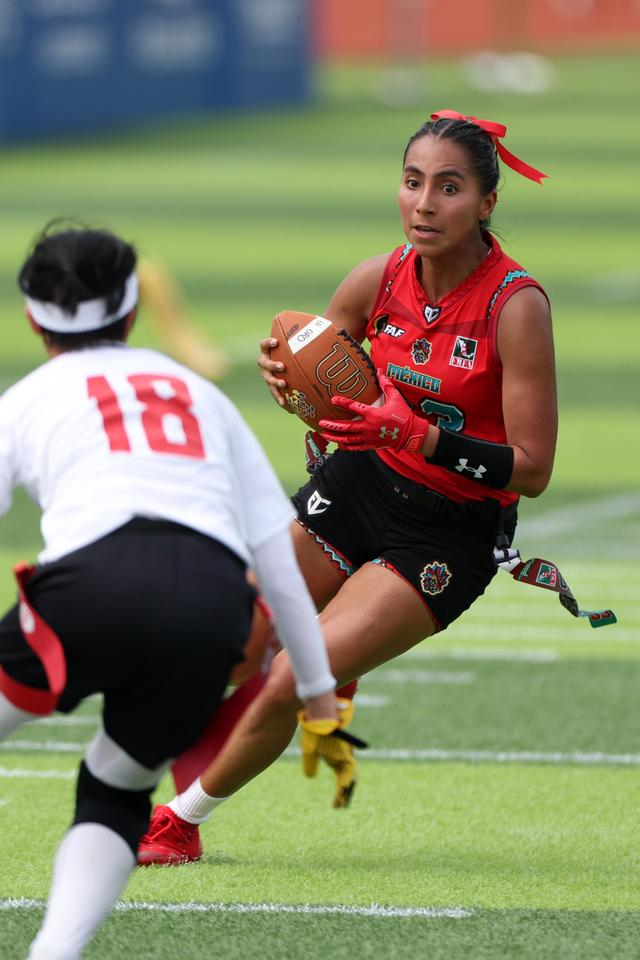 开云体育登录-墨西哥选手在橄榄球比赛中晋级