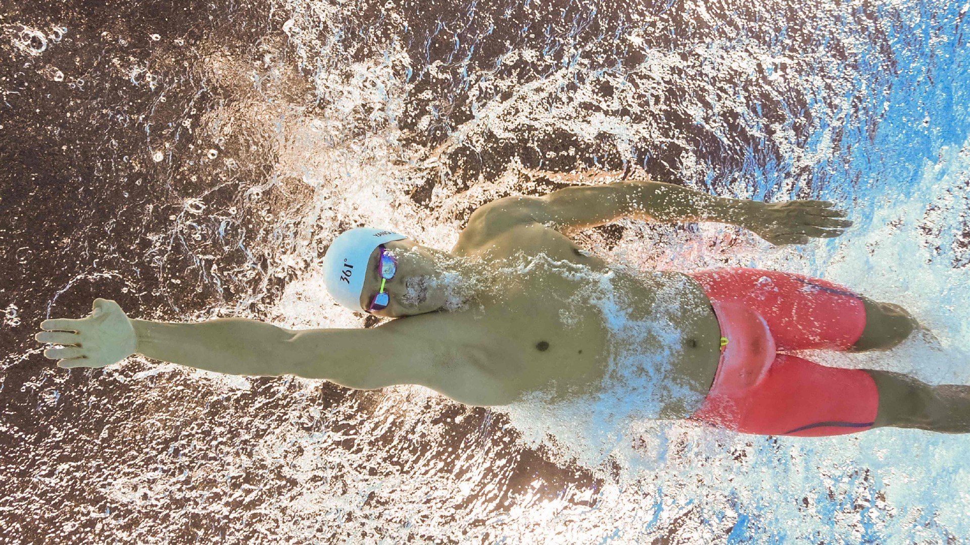 绿茵场上的双重救赎，当日本对阵厄瓜多尔，德布劳内完成自我救赎的启示